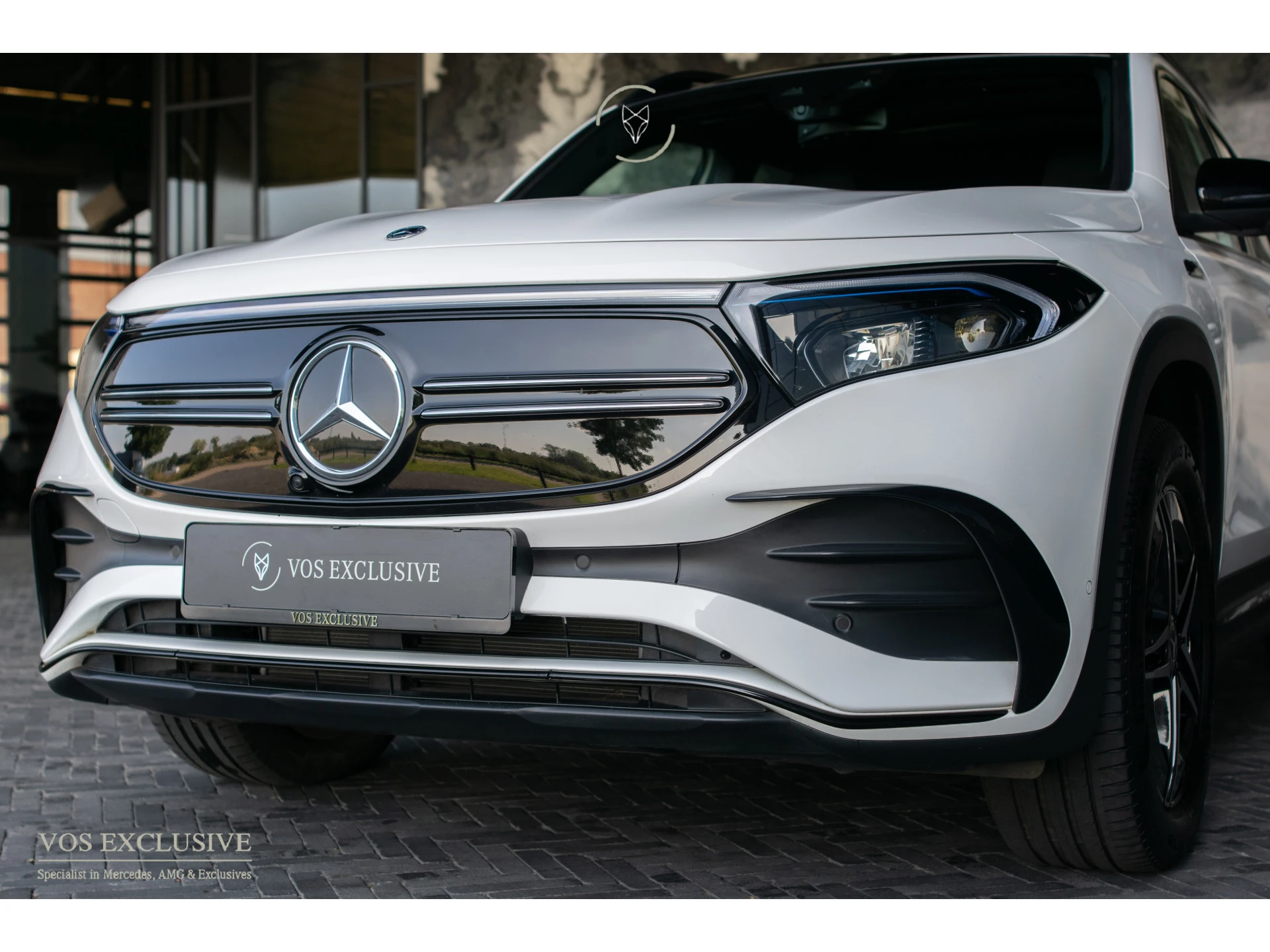 Mercedes-Benz EQB 57